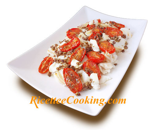 Baccal&agrave; con pomodorini confit e salsa tapenade