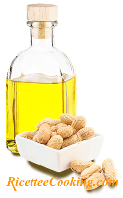 Olio di arachidi