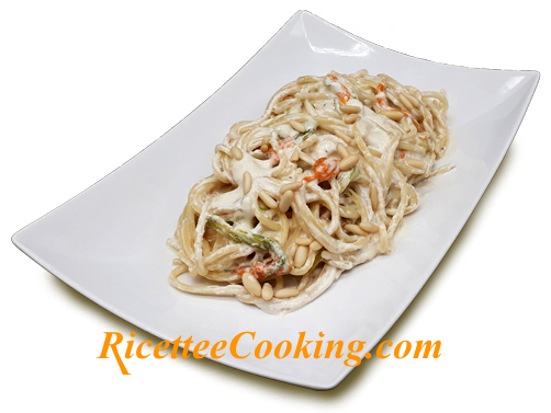 Pasta cremosa ai fiori di zucca